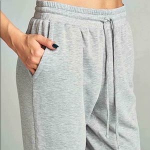 NWOT heather gray Cherish joggers. Size Small.